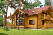 Где заказать строительство деревянного дома?